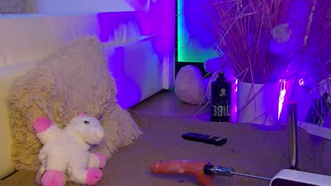 Snapshot of isis_queen_xxx chatting on 11-27-25, 03:25 Isis online show from 11-27-25, 03:25