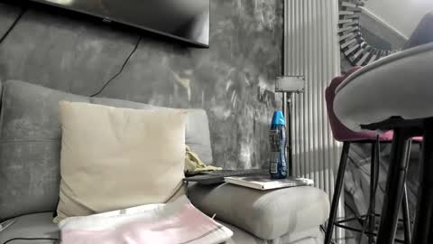 Isis online show from 09-23-25, 01:30