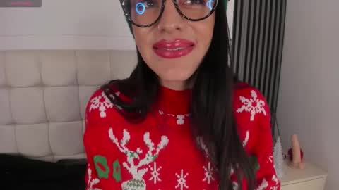 Isis Noir online show from 12-04-25, 06:27