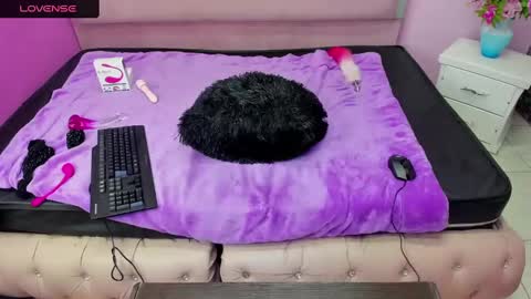 isisrousexx online show from 01-26-25, 06:17