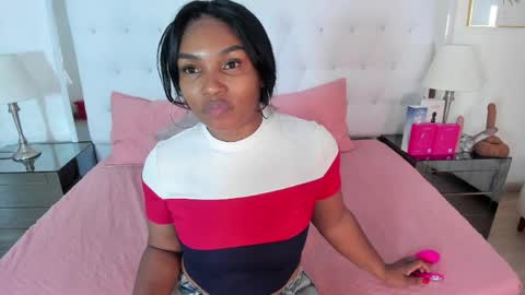 Vanessa online show from 04-08-26, 11:32