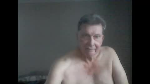 Snapshot of island625103 chatting on 02-12-25, 09:33 island625103 online show from 02-12-25, 09:33