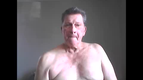 Snapshot of island625103 chatting on 02-23-25, 08:00 island625103 online show from 02-23-25, 08:00