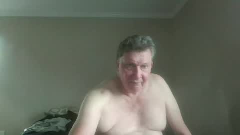 Snapshot of island625103 chatting on 09-09-25, 09:47 island625103 online show from 09-09-25, 09:47