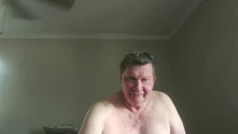 Snapshot of island625103 chatting on 09-14-25, 04:17 island625103 online show from 09-14-25, 04:17