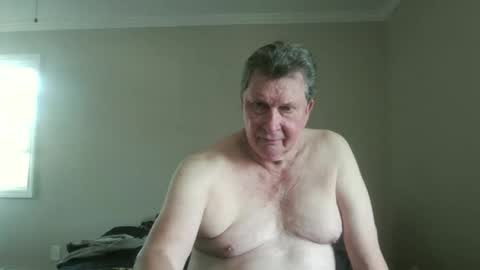 Snapshot of island625103 chatting on 09-23-25, 05:38 island625103 online show from 09-23-25, 05:38