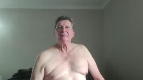 Snapshot of island625103 chatting on 09-24-25, 06:55 island625103 online show from 09-24-25, 06:55