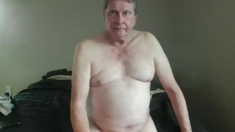 Snapshot of island625103 chatting on 09-25-25, 08:12 island625103 online show from 09-25-25, 08:12