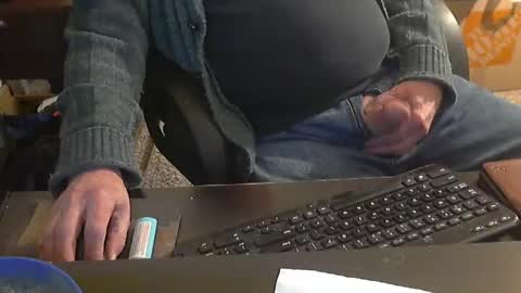 Snapshot of islandduke chatting on 12-06-24, 11:47 Duke online show from 12-06-24, 11:47