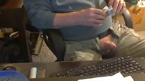 Snapshot of islandduke chatting on 12-19-24, 11:07 Duke online show from 12-19-24, 11:07