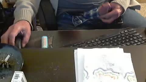 Snapshot of islandduke chatting on 01-15-25, 02:13 Duke online show from 01-15-25, 02:13