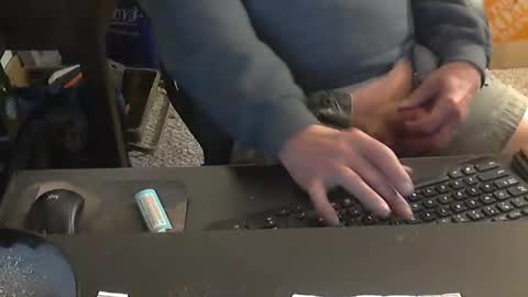 Snapshot of islandduke chatting on 01-16-25, 01:58 Duke online show from 01-16-25, 01:58