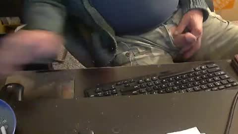 Snapshot of islandduke chatting on 02-08-25, 10:39 Duke online show from 02-08-25, 10:39