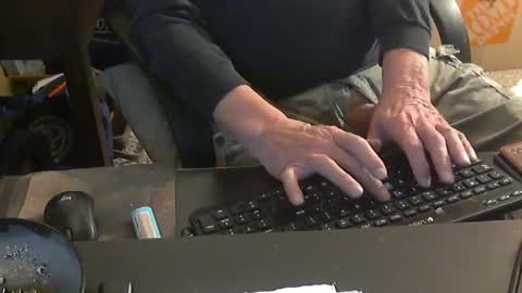 Snapshot of islandduke chatting on 02-22-25, 03:03 Duke online show from 02-22-25, 03:03