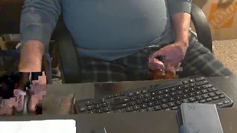 Snapshot of islandduke chatting on 09-18-25, 03:47 Duke online show from 09-18-25, 03:47