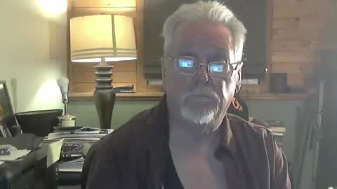 Snapshot of islandduke chatting on 10-11-25, 12:58 Duke online show from 10-11-25, 12:58