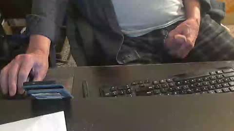 Snapshot of islandduke chatting on 10-26-25, 06:03 Duke online show from 10-26-25, 06:03