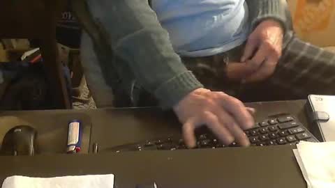 Snapshot of islandduke chatting on 11-16-25, 10:48 Duke online show from 11-16-25, 10:48