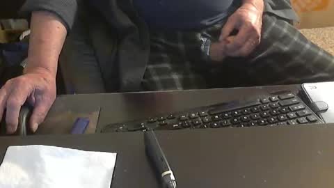 Snapshot of islandduke chatting on 11-29-25, 02:31 Duke online show from 11-29-25, 02:31