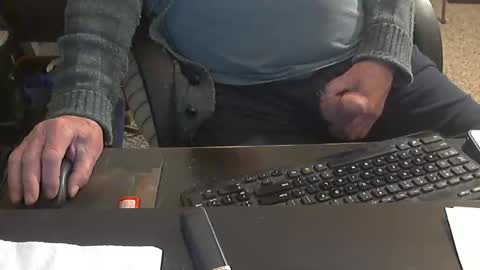 Snapshot of islandduke chatting on 03-03-26, 02:01 Duke online show from 03-03-26, 02:01