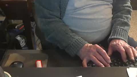 Snapshot of islandduke chatting on 03-11-26, 01:44 Duke online show from 03-11-26, 01:44