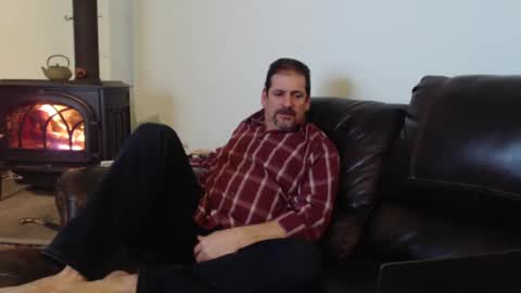 Snapshot of islandguy70 chatting on 01-03-25, 07:49 Jim online show from 01-03-25, 07:49