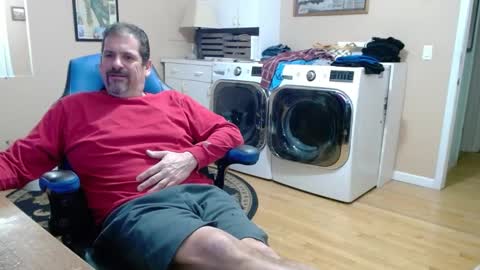 Snapshot of islandguy70 chatting on 01-14-25, 09:24 Jim online show from 01-14-25, 09:24