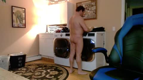 Snapshot of islandguy70 chatting on 01-21-25, 11:03 Jim online show from 01-21-25, 11:03