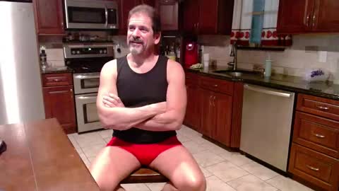 Snapshot of islandguy70 chatting on 10-13-25, 11:27 Jim online show from 10-13-25, 11:27