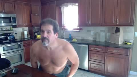 Snapshot of islandguy70 chatting on 10-26-25, 03:29 Jim online show from 10-26-25, 03:29