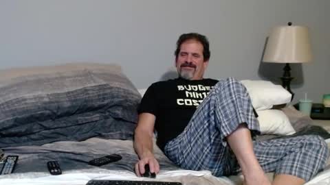 Snapshot of islandguy70 chatting on 10-31-25, 10:00 Jim online show from 10-31-25, 10:00