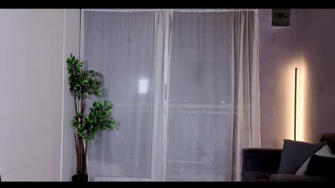 Julyane online show from 10-14-25, 01:28