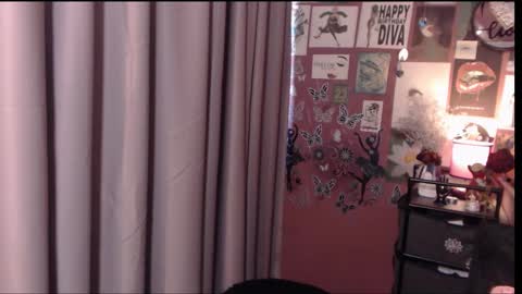 Snapshot of israakarmaa chatting on 02-07-25, 08:01 Rebecca online show from 02-07-25, 08:01