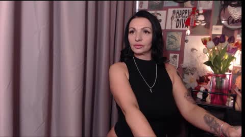 Snapshot of israakarmaa chatting on 03-07-25, 09:40 Rebecca online show from 03-07-25, 09:40