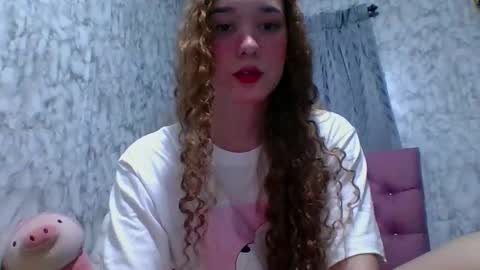 Snapshot of issa30213 chatting on 12-28-24, 02:22 Issa online show from 12-28-24, 02:22