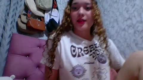 Snapshot of issa30213 chatting on 02-28-25, 01:05 Issa online show from 02-28-25, 01:05