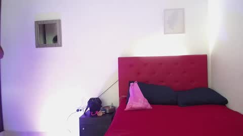 issa_kitty online show from 01-10-25, 03:48