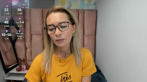ISSA MILF online show from 03-02-26, 01:18
