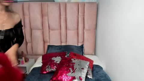 Snapshot of issa_milf__ chatting on 05-04-26, 01:40 ISSA MILF online show from 05-04-26, 01:40