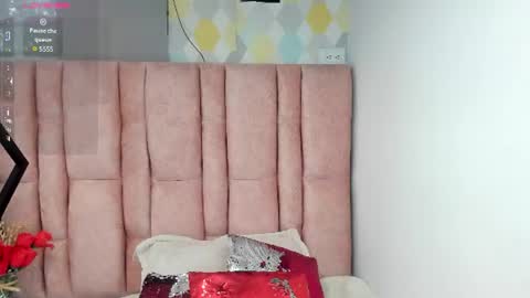 Snapshot of issa_milf__ chatting on 06-19-26, 04:22 ISSA MILF online show from 06-19-26, 04:22