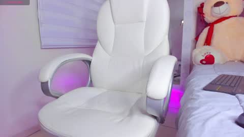 Isa  online show from 01-17-25, 10:55