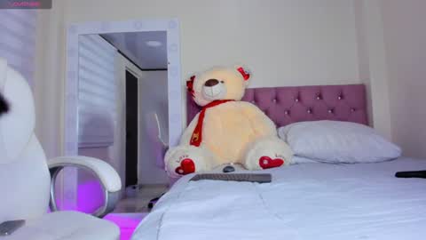 Isa  online show from 01-26-25, 10:12