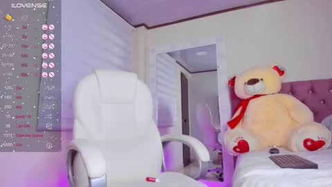 Isa  online show from 03-09-25, 08:18