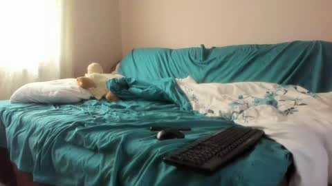 Issabelle online show from 04-01-26, 06:03