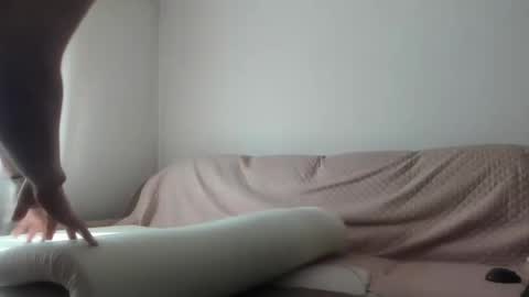 Issabelle online show from 04-28-26, 06:07