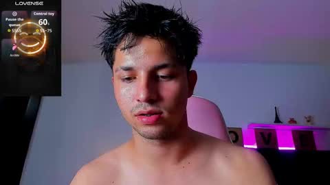 Snapshot of issac_james chatting on 09-13-25, 05:40 Issac online show from 09-13-25, 05:40