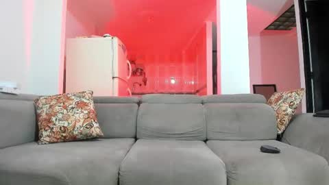 Isabella  online show from 11-01-25, 04:31