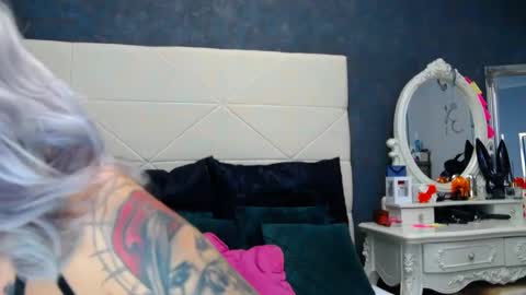 Snapshot of issasmyth chatting on 12-03-24, 08:05 IssaSmyth online show from 12-03-24, 08:05