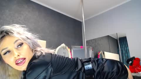 Snapshot of issasmyth chatting on 12-06-24, 08:05 IssaSmyth online show from 12-06-24, 08:05