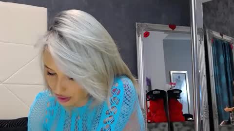 IssaSmyth online show from 03-17-26, 05:05